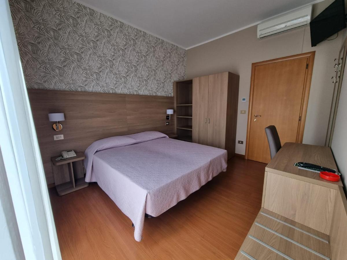 Hotel Fornaci Peschiera del Garda Buitenkant foto