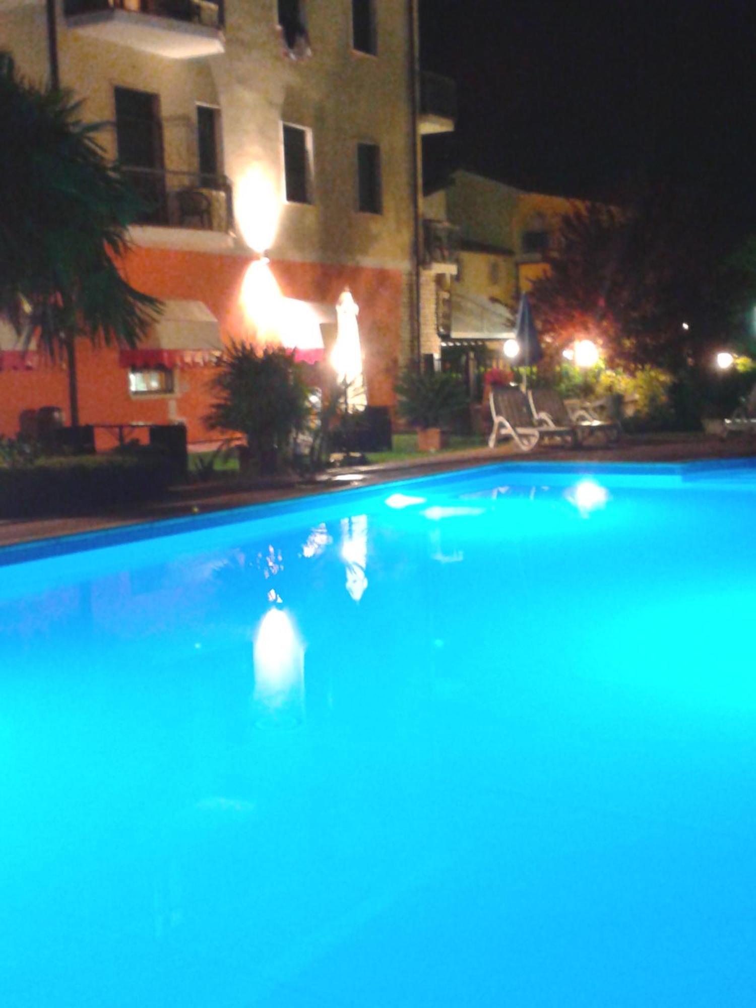 Hotel Fornaci Peschiera del Garda Buitenkant foto
