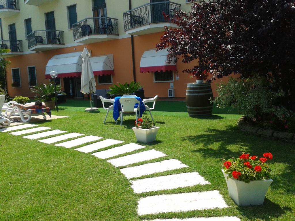 Hotel Fornaci Peschiera del Garda Buitenkant foto